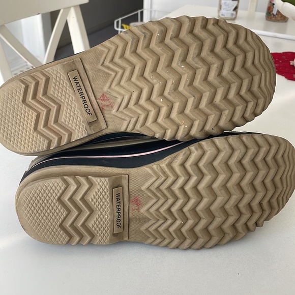 Plaid Sorel Waterproof Boots - Picture 7 of 7